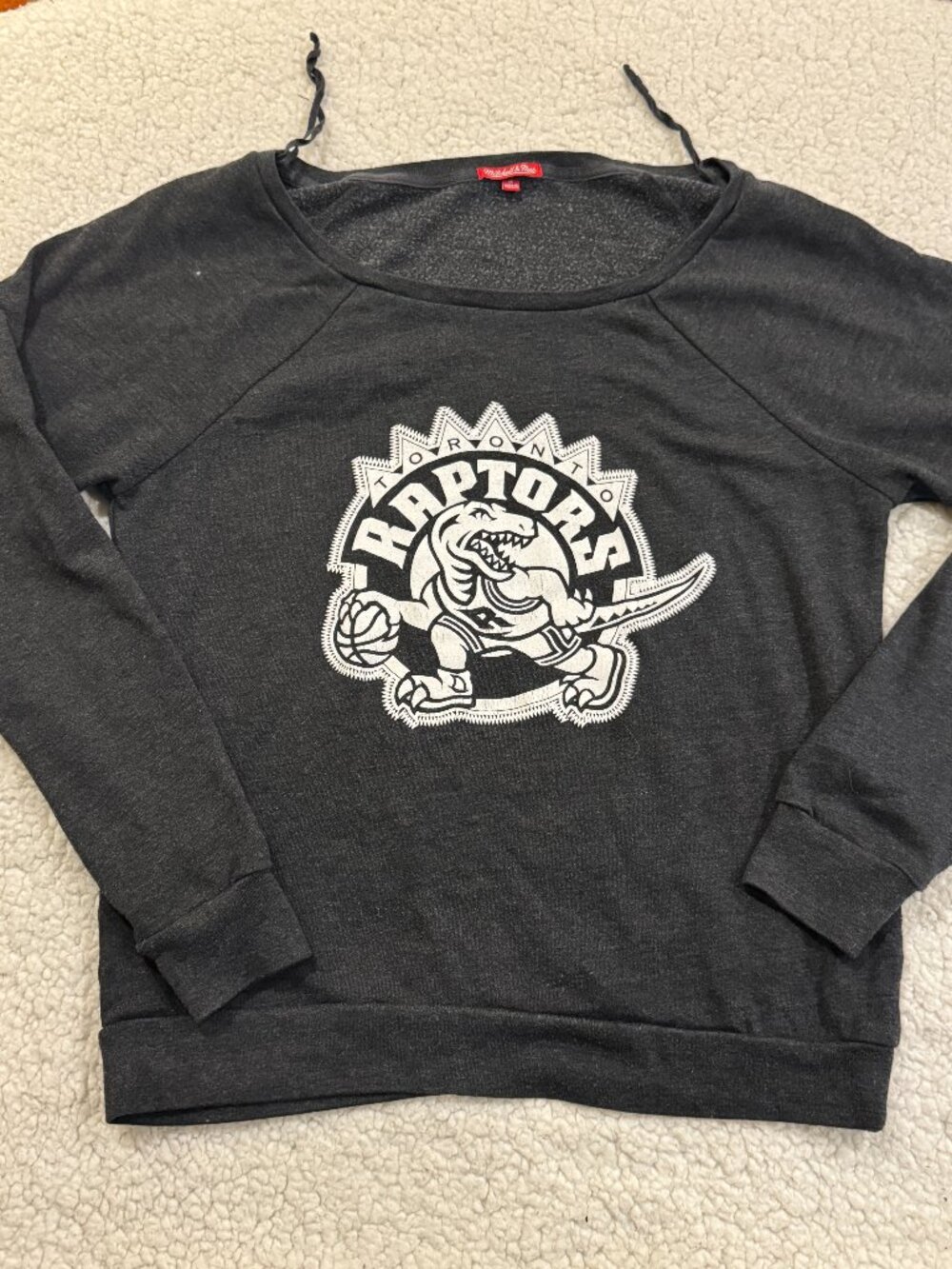 Mitchell & Ness Toronto Raptors Women's Sweatshirt - Off Shoulder - Medium